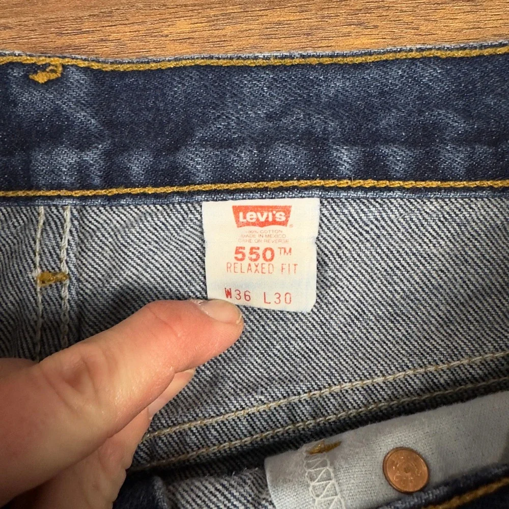 Levis 505 Straight Leg Jeans Mens 33x28 Medium Wash Blue Denim Pants‎ 505-0216